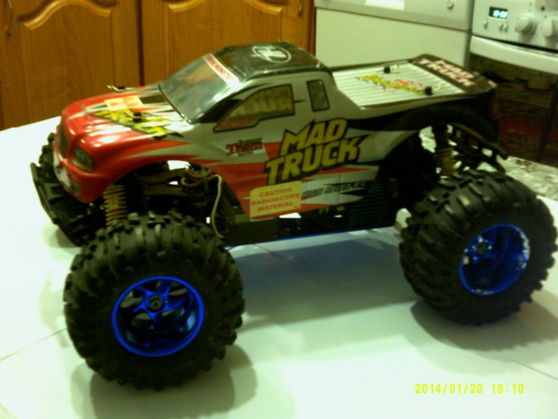 Радиоуправляемый внедорожник Mad Truck HL 1:10 3851-2, 2.4 Ггц, 4WD с бесколлекторным электромотором