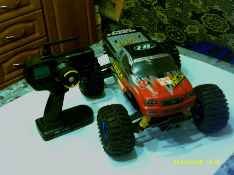 Радиоуправляемый внедорожник Mad Truck HL 1:10 3851-2, 2.4 Ггц, 4WD с бесколлекторным электромотором
