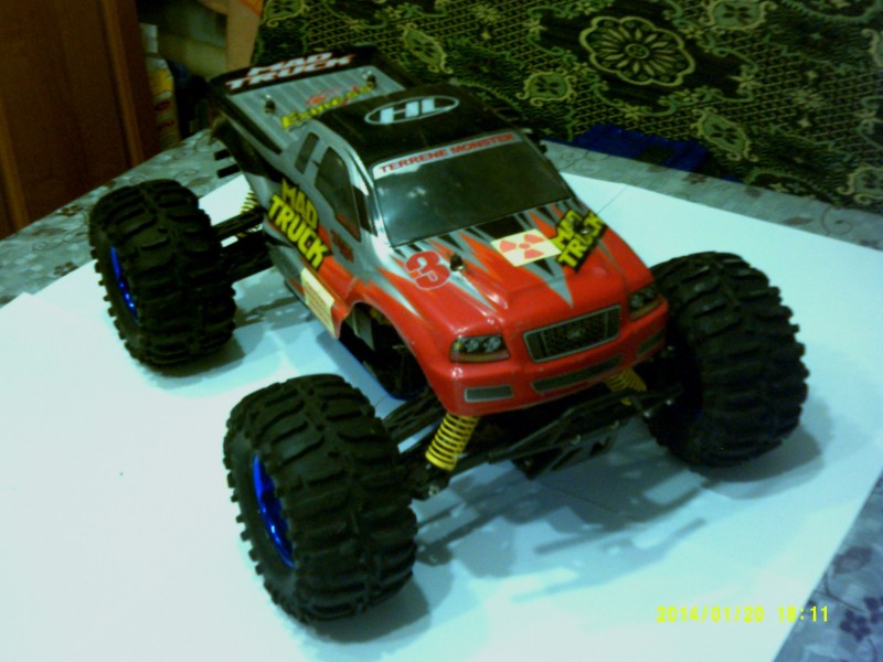 Радиоуправляемый внедорожник Mad Truck HL 1:10 3851-2, 2.4 Ггц, 4WD с бесколлекторным электромотором